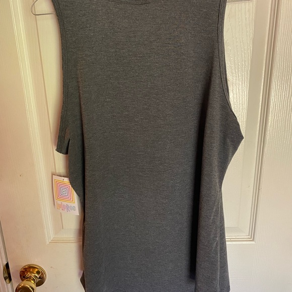 LulaRoe Gray NWT 2 XL Tank - Picture 2 of 4
